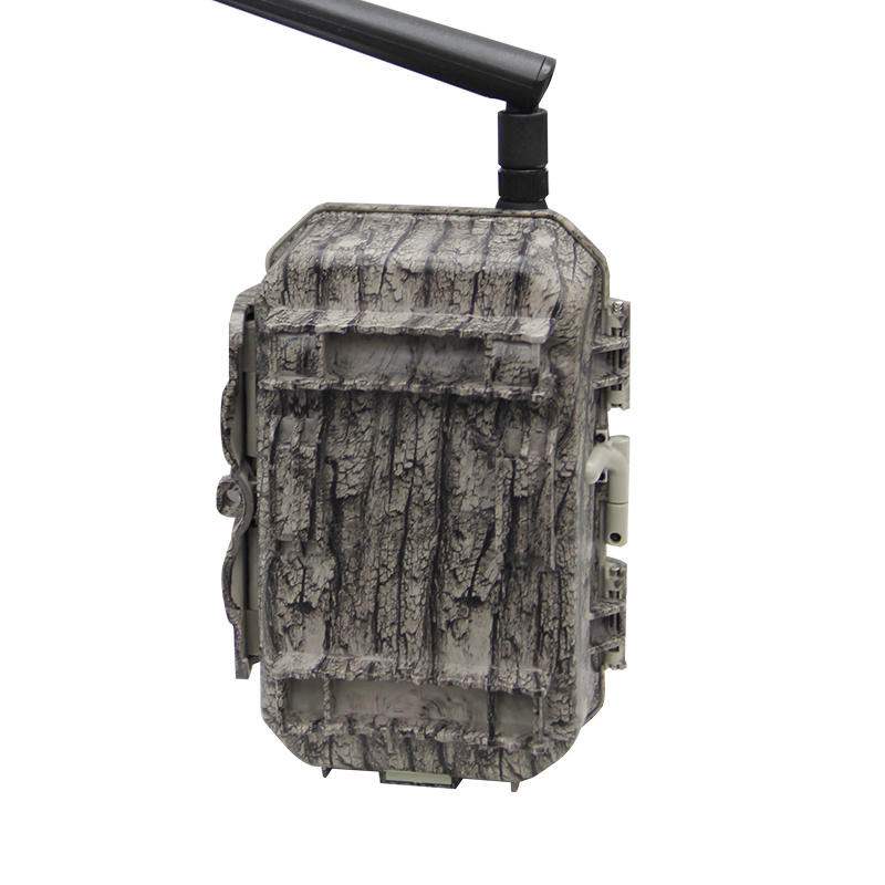 AM-68 Wildlife infrared triggered camera with transmission AM-68 Wildlife infrared triggered camera with transmission