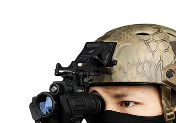 Helmet-mounted monocular low-light night vision device