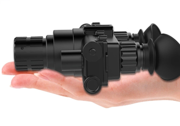 Video Output and Eyepiece Distance Adjustable Binocular Mili-Tary Infared Night Vision Goggles