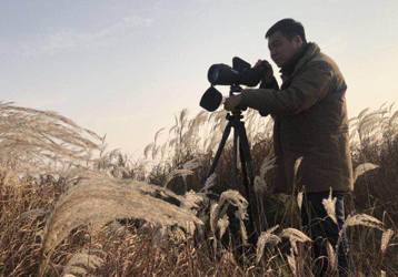 What are the conditions for a cost-effective urban outdoor travel telescope?