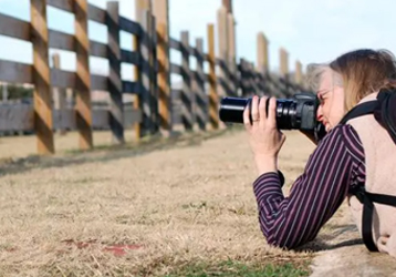 What brand of monocular telescope is good?