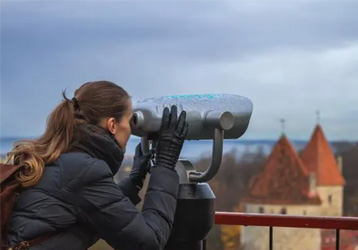 Is it recommended to buy a 20x telescope?