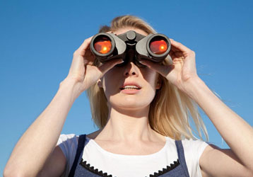 How to use binoculars correctly