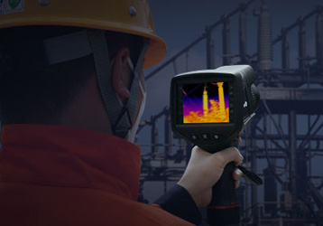 Which one has better clarity, infrared night vision goggles or thermal imaging night vision goggles?