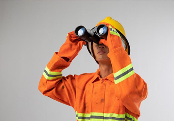 Do you still not know how to use a telescope? Here is a guide to using binoculars.