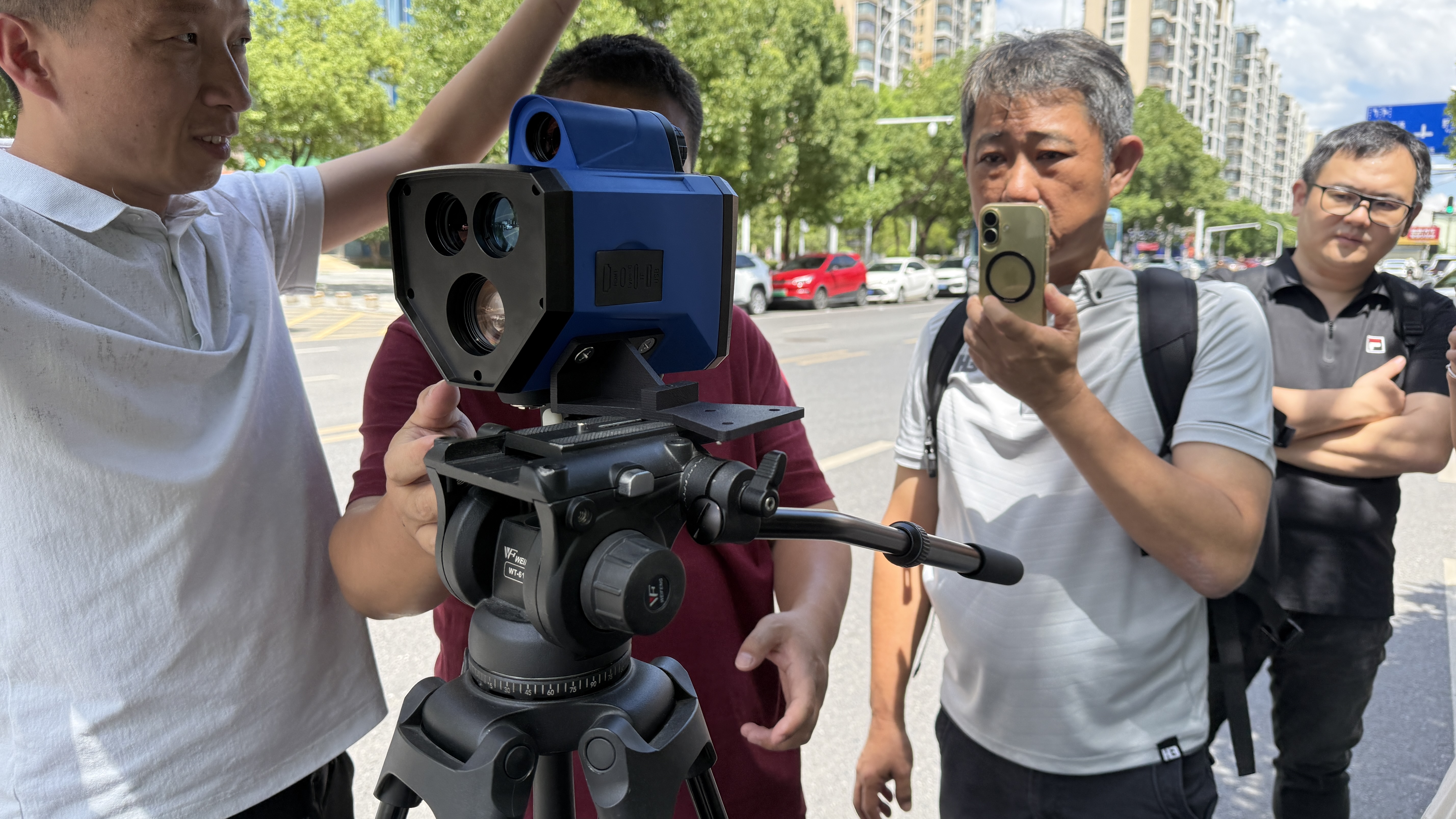 Thailand Customer from Bangkok Visits Onick Optics for Business Cooperation on the LSP350 Handheld Laser Speed Gun(图1) 32f341d9dfd170be05c717811a9603f9.jpg