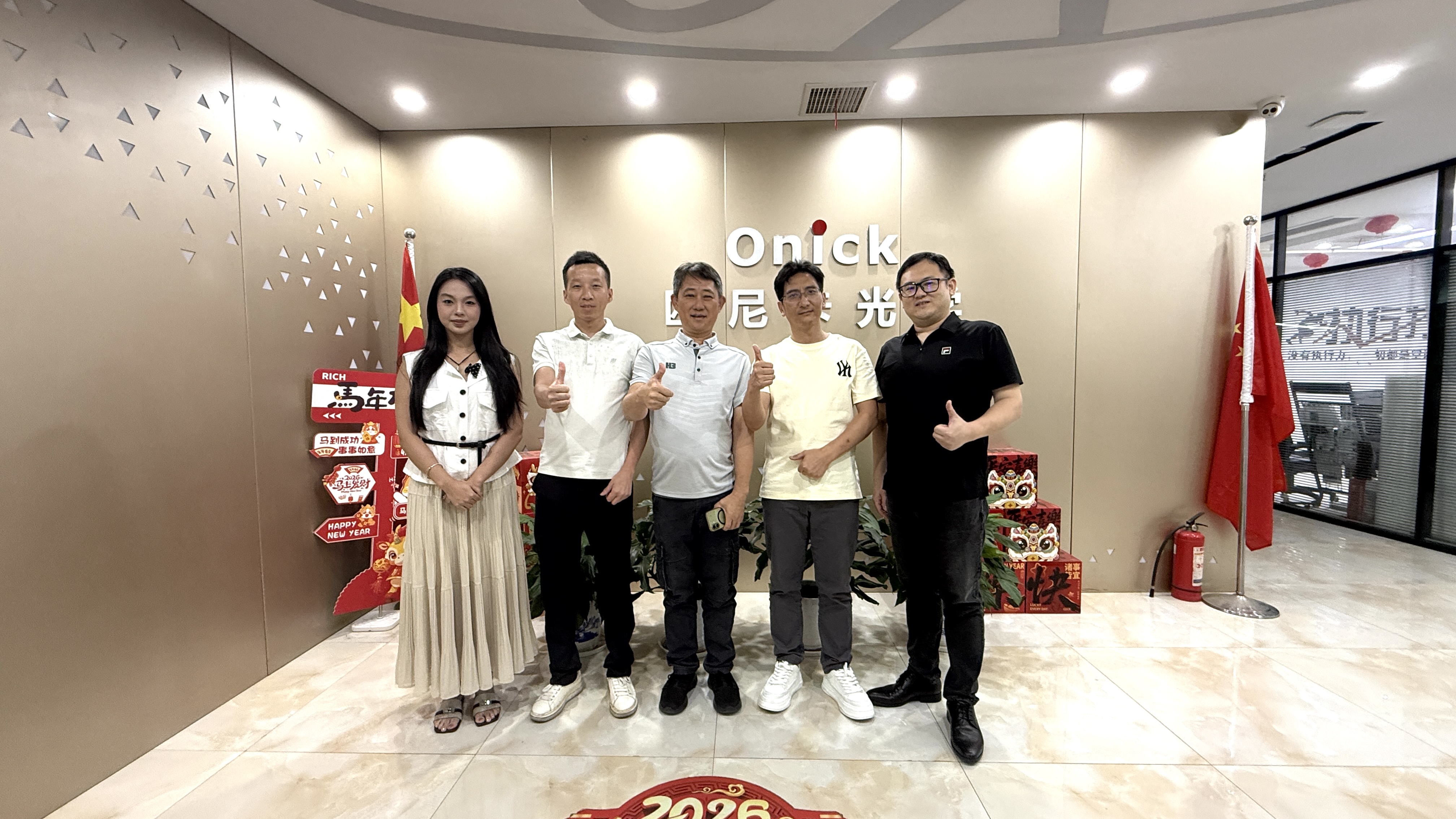 Thailand Customer from Bangkok Visits Onick Optics for Business Cooperation on the LSP350 Handheld Laser Speed Gun(图4) 34681b0800297b66b1a3f11b9e158050.jpg
